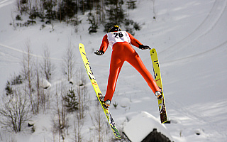 Kamil Stoch czwarty w konkursie Pucharu Świata w skokach narciarskich w Wiśle. Wygrał Rosjanin Jewgienij Klimow